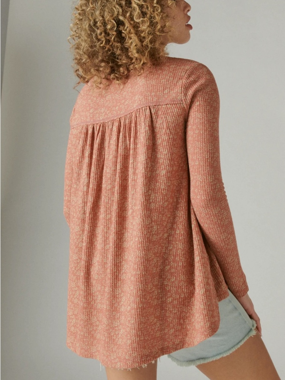 Lucky Brand Boho Babydoll Waffle Texture Henley Top - Picture 4 of 13